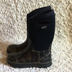 Boys Bog boots size 3